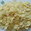 Shandong best quality dehydrated roasted garlic flakes